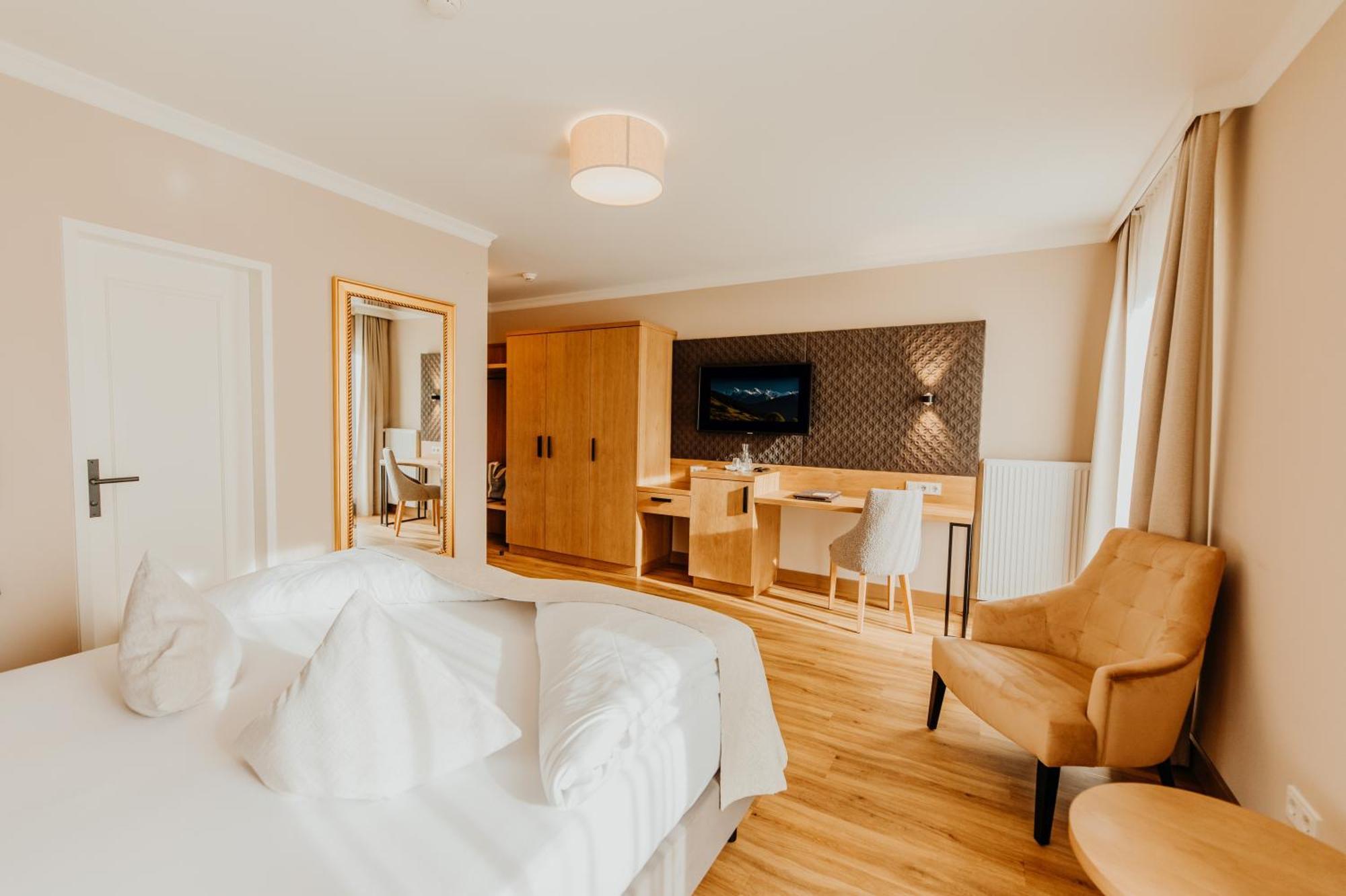 Post Seefeld - Wellnesshotel Tirol Зефельд-ін-Тіроль Номер фото