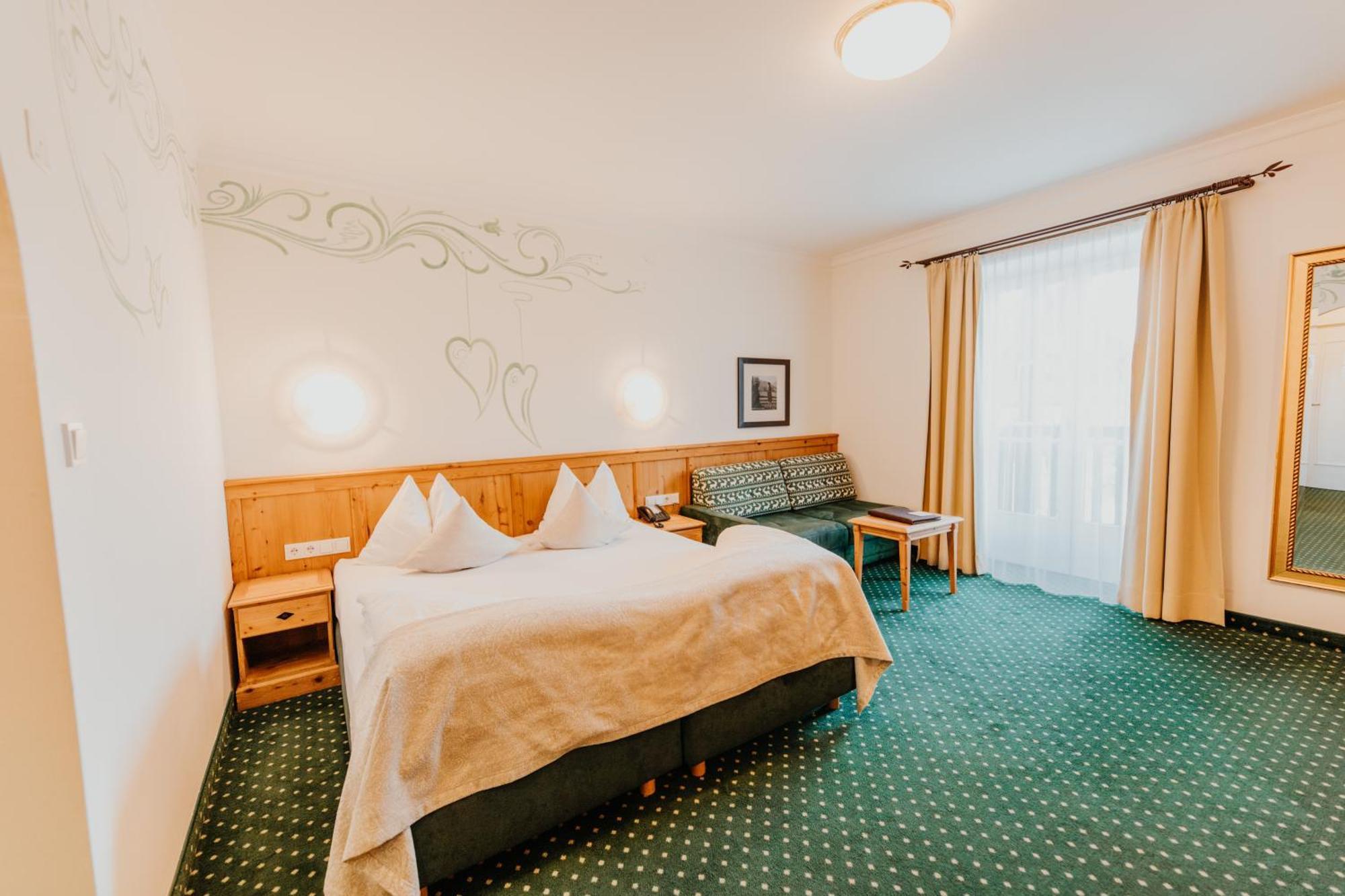 Post Seefeld - Wellnesshotel Tirol Зефельд-ін-Тіроль Номер фото