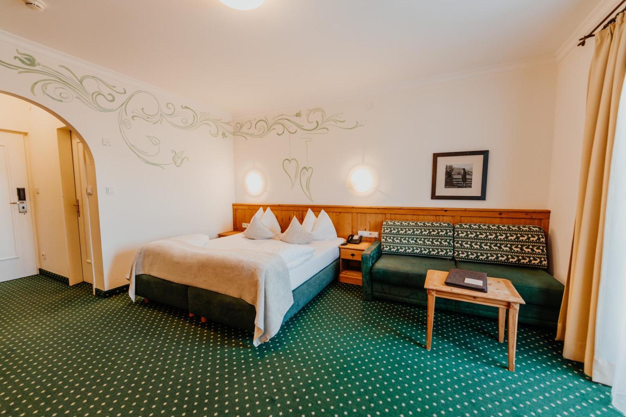 Post Seefeld - Wellnesshotel Tirol Зефельд-ін-Тіроль Номер фото